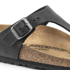 Sandalias Birkenstock Gizeh Oiled Black, detalle del material